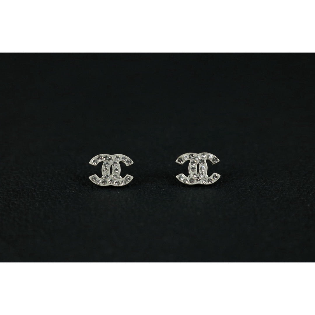 Include Authentic Detective Certificate of Authenticity｜Very Good ( Rank A)｜ CHANEL A12V COCO Mark Rhinestone Earrings Made In 2012Year｜S26050717