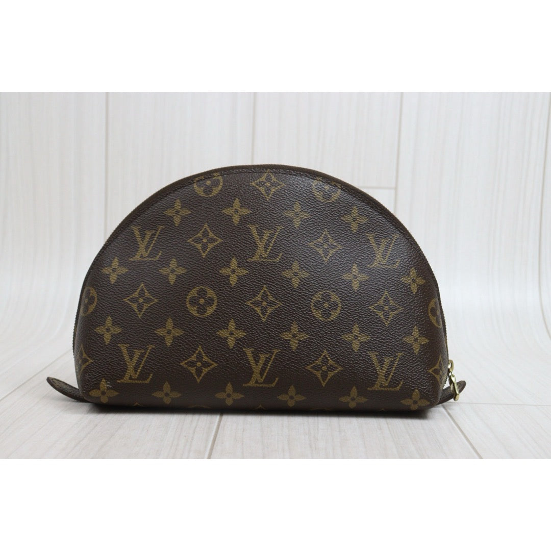 Include Entrupy Certificate of Authenticity｜Very Good ( Rank A)｜ Louis Vuitton Monogram Cosmetics Pouch｜26082003