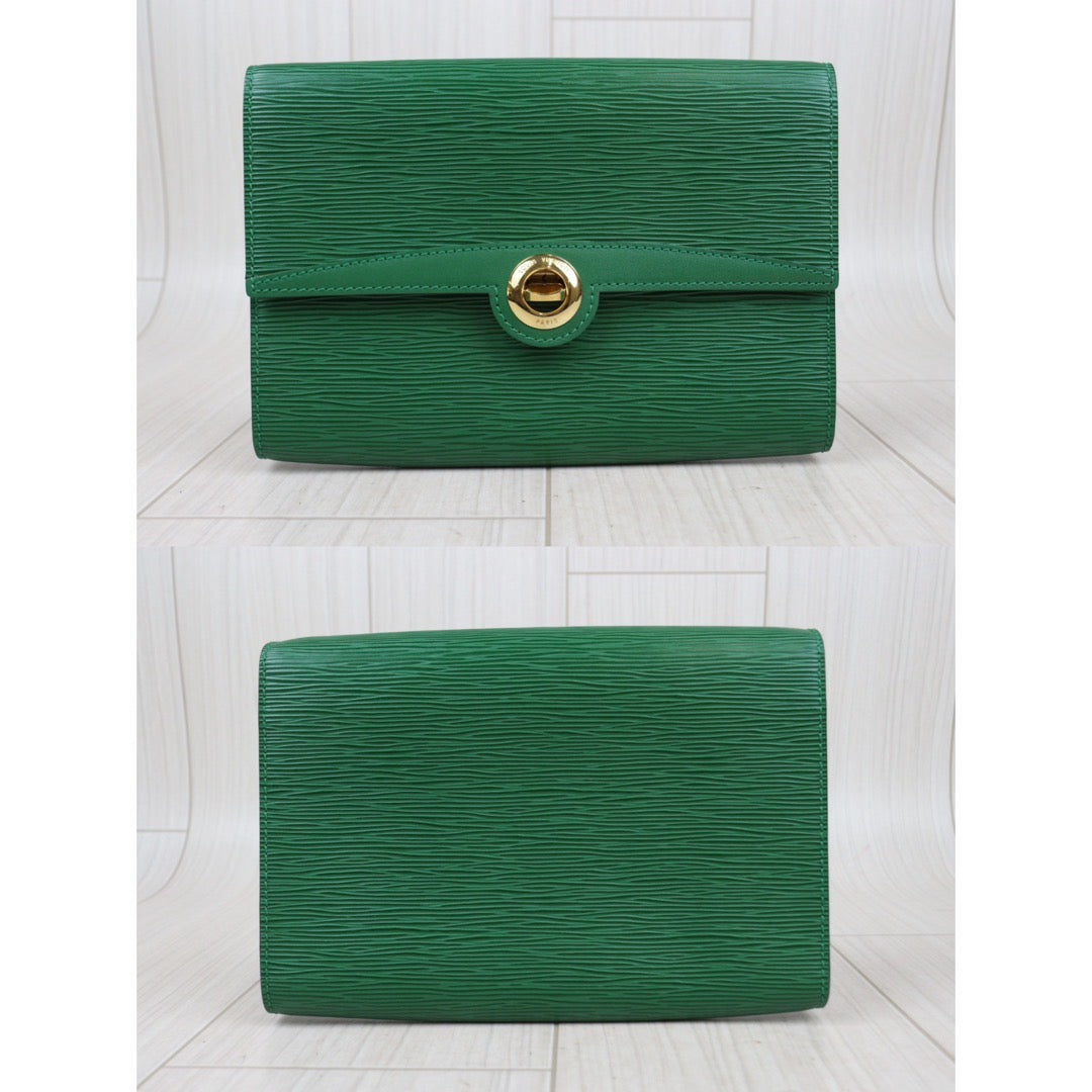 Rank A｜ LV Epi  Shoulder Bag Clutch Bag Green｜23121608
