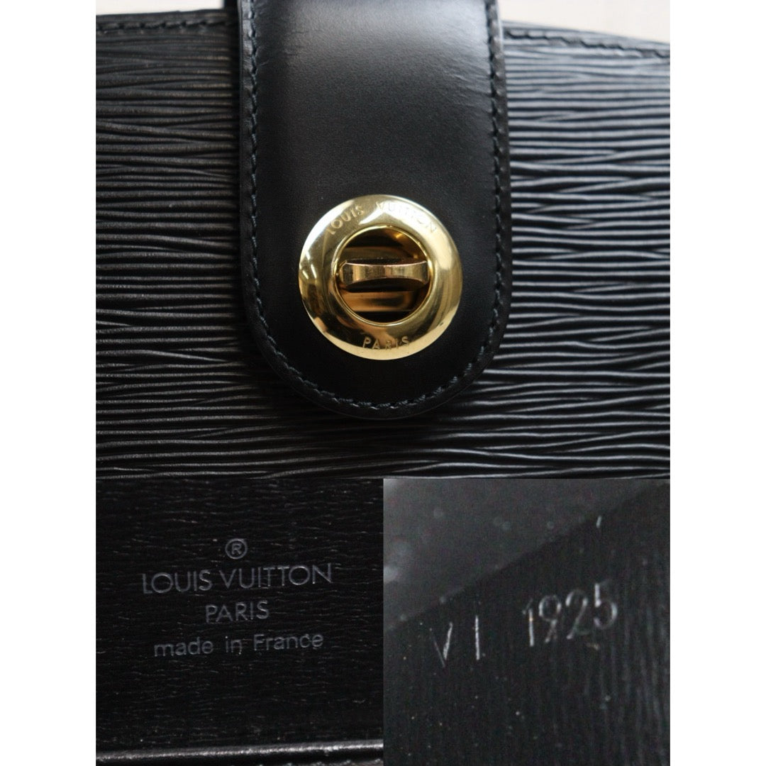 Include Entrupy Certificate of Authenticity｜Good ( Rank AB)｜ Louis Vuitton Epi Capucines Shoulder Bag Black｜26051307