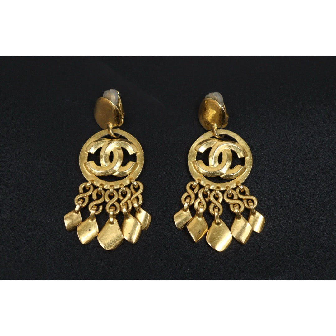 Include Authentic Detective Certificate of Authenticity｜Very Good ( Rank A) ｜CHANEL 99P COCO Mark Golden Earrings Made In 1999Year｜Y26040710