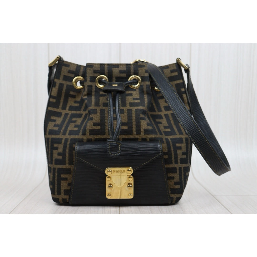 Very Good ( Rank A)｜ FENDI Zucca Mamma Mon Tresor Shoulder Bag｜25060511