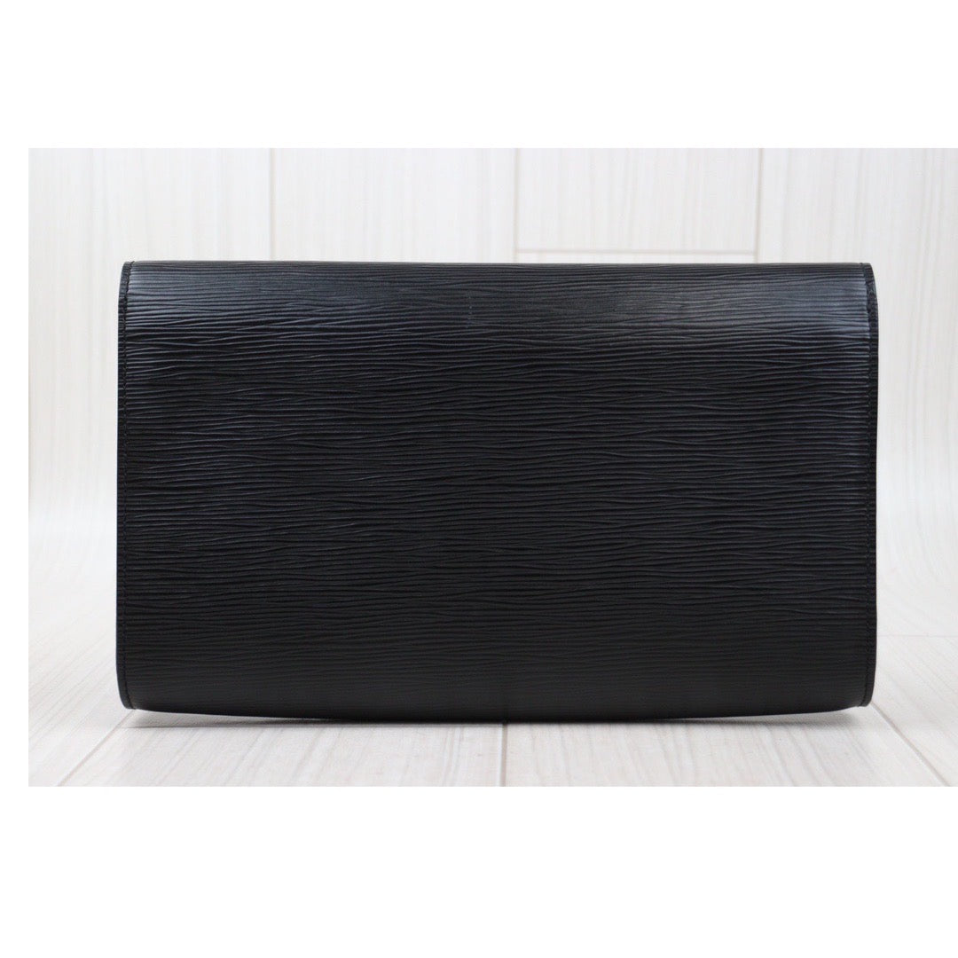 Rank A ｜ LV Epi Courcelles Clutch Black｜24040809