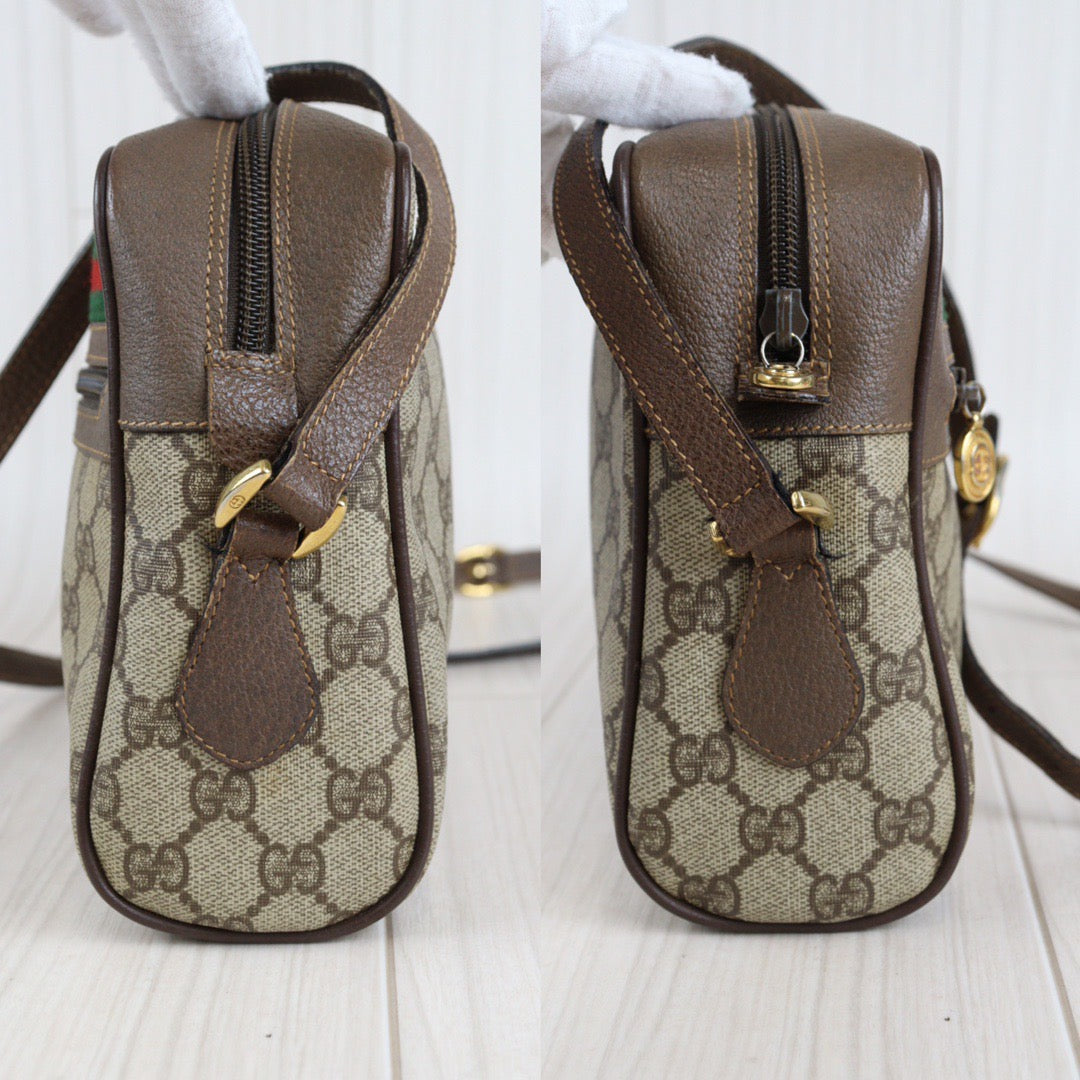 Rank AB ｜ GUCCI Vintage Camera Shoulder Bag ｜23052903