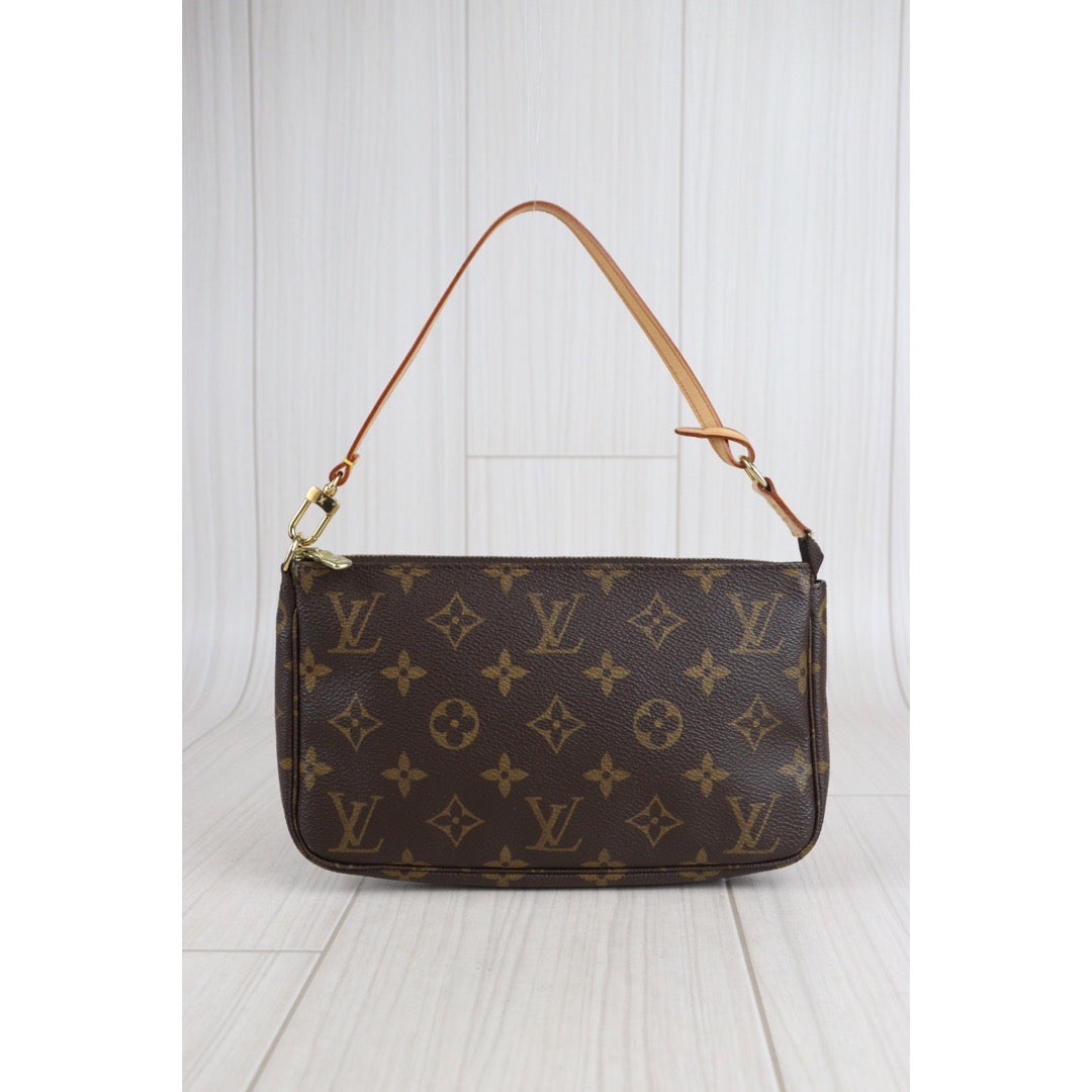 Rank A ｜ LV Monogram Pochette Accessoires ｜V23072005