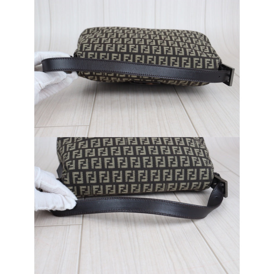 Rank A｜ FENDI Mamma Shoulder Bag ｜V23062969