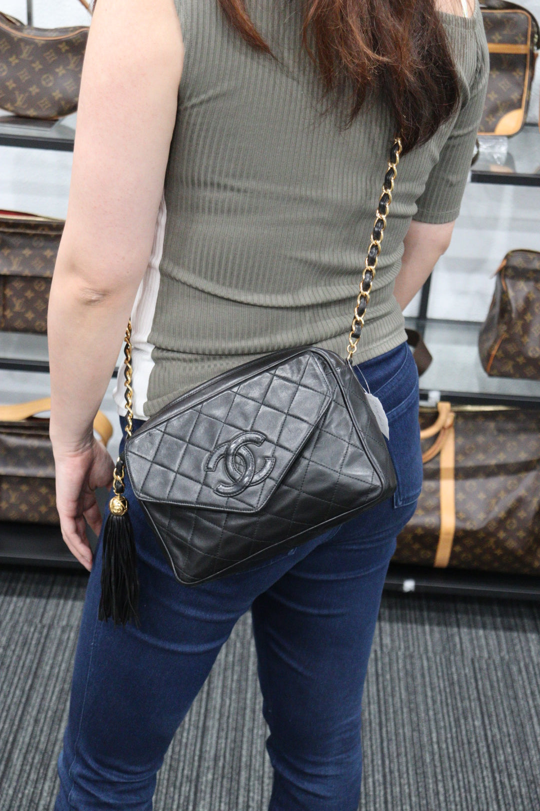 Rank AB ｜ CHANEL Matrasse Double Chain Camera Bag 23｜23050802