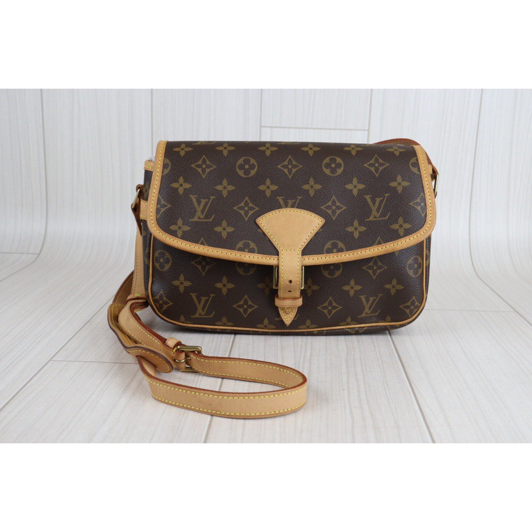 Rank AB ｜LV Monogram Sologne ShoulderBag｜V23062342