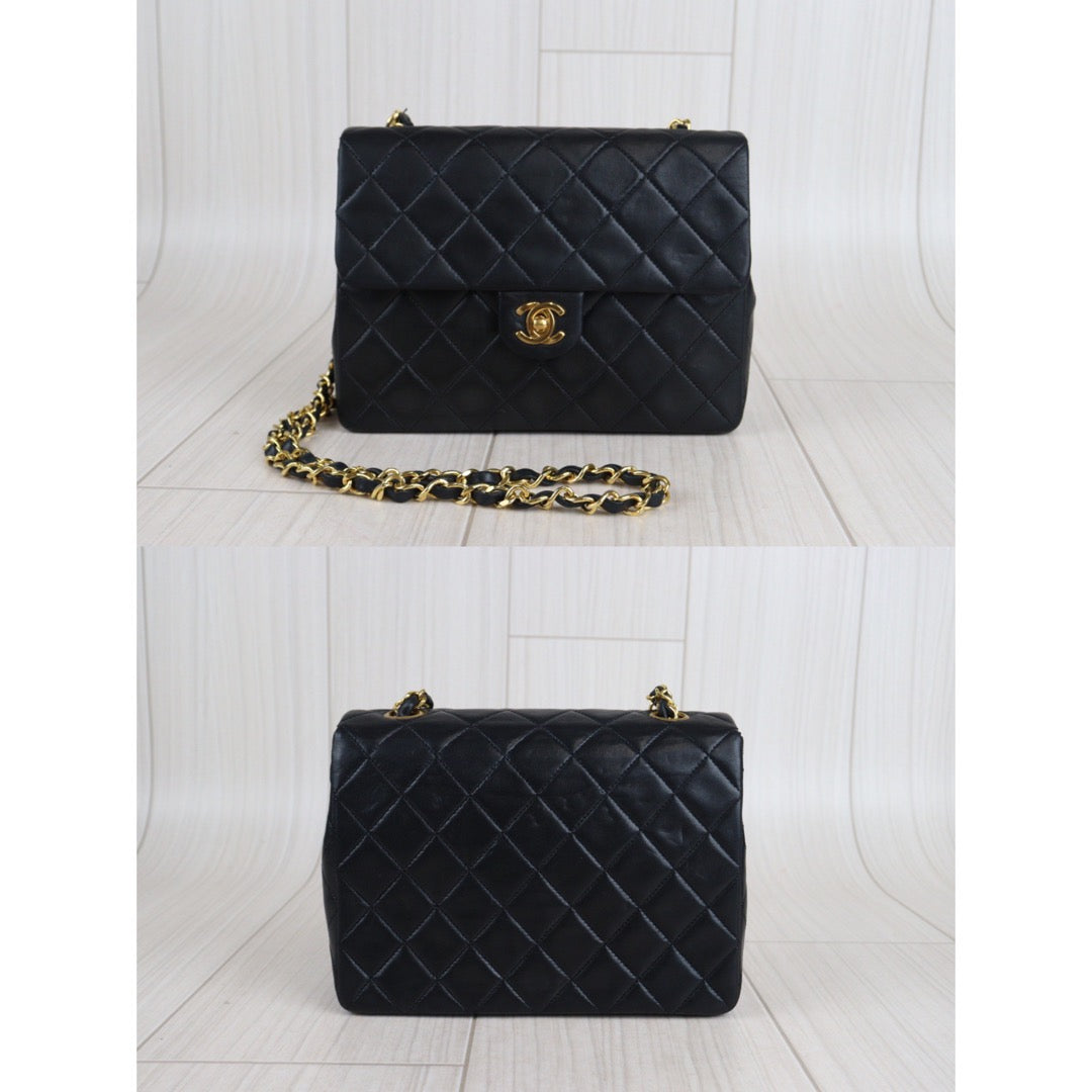 Rank AB ｜ CHANEL Black Lanbskin Square 20 Shoulder Bag Made In 1989～1991 Year｜V23062973