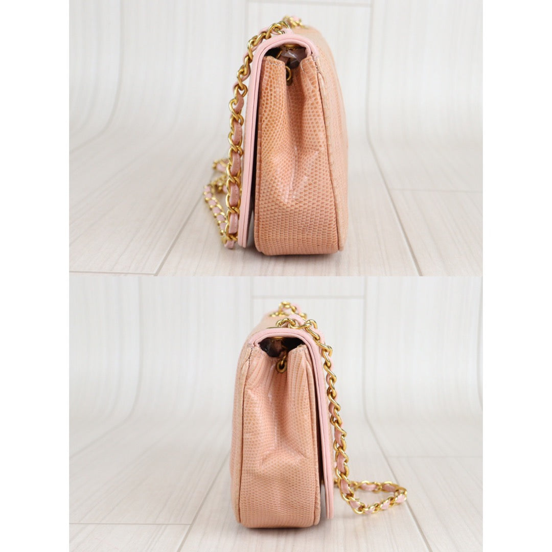 Rank AB ｜CHANEL VIntage Lizard Shoulder Bag Pink｜23052503