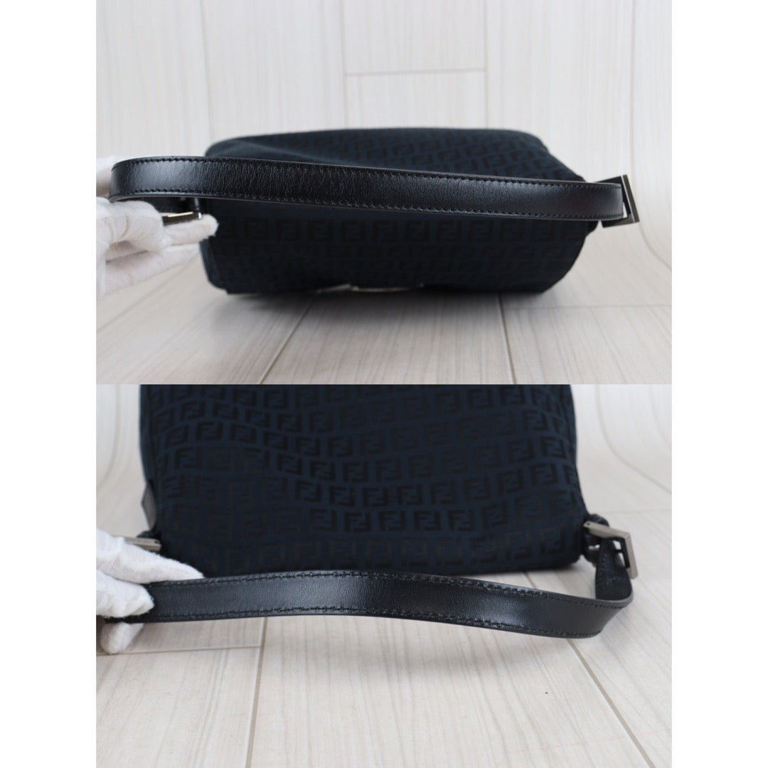 Rank A｜ FENDI Baguette Shoulder Bag Black ｜23060904