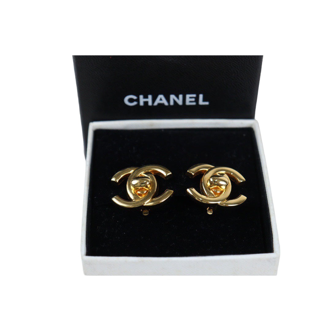 Rank A ｜CHANEL Turn Lock Vintage Earrings ｜V23062343