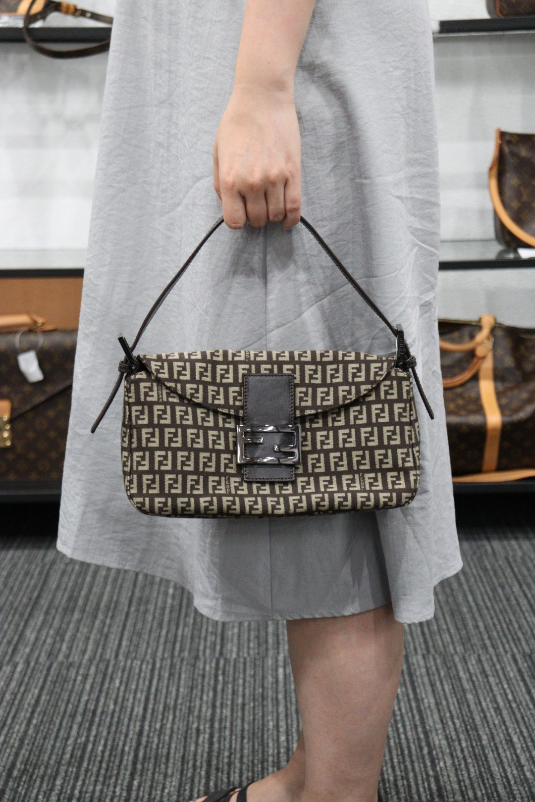 Rank A｜ FENDI Mamma Shoulder Bag ｜23052015