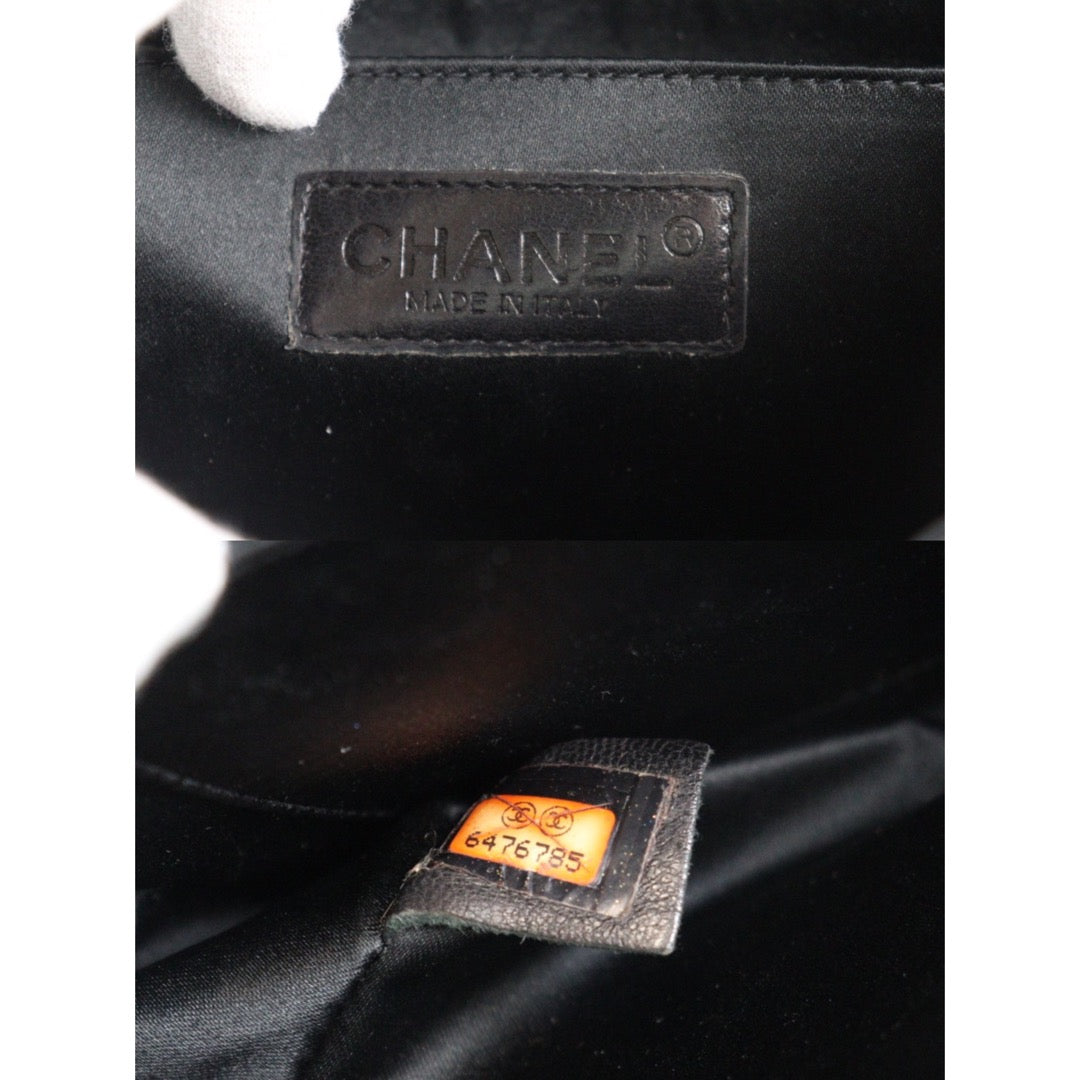 Rank AB ｜ CHANEL New Travel Line Chain Shoulder Bag Nylon Leather Black ｜V23061008