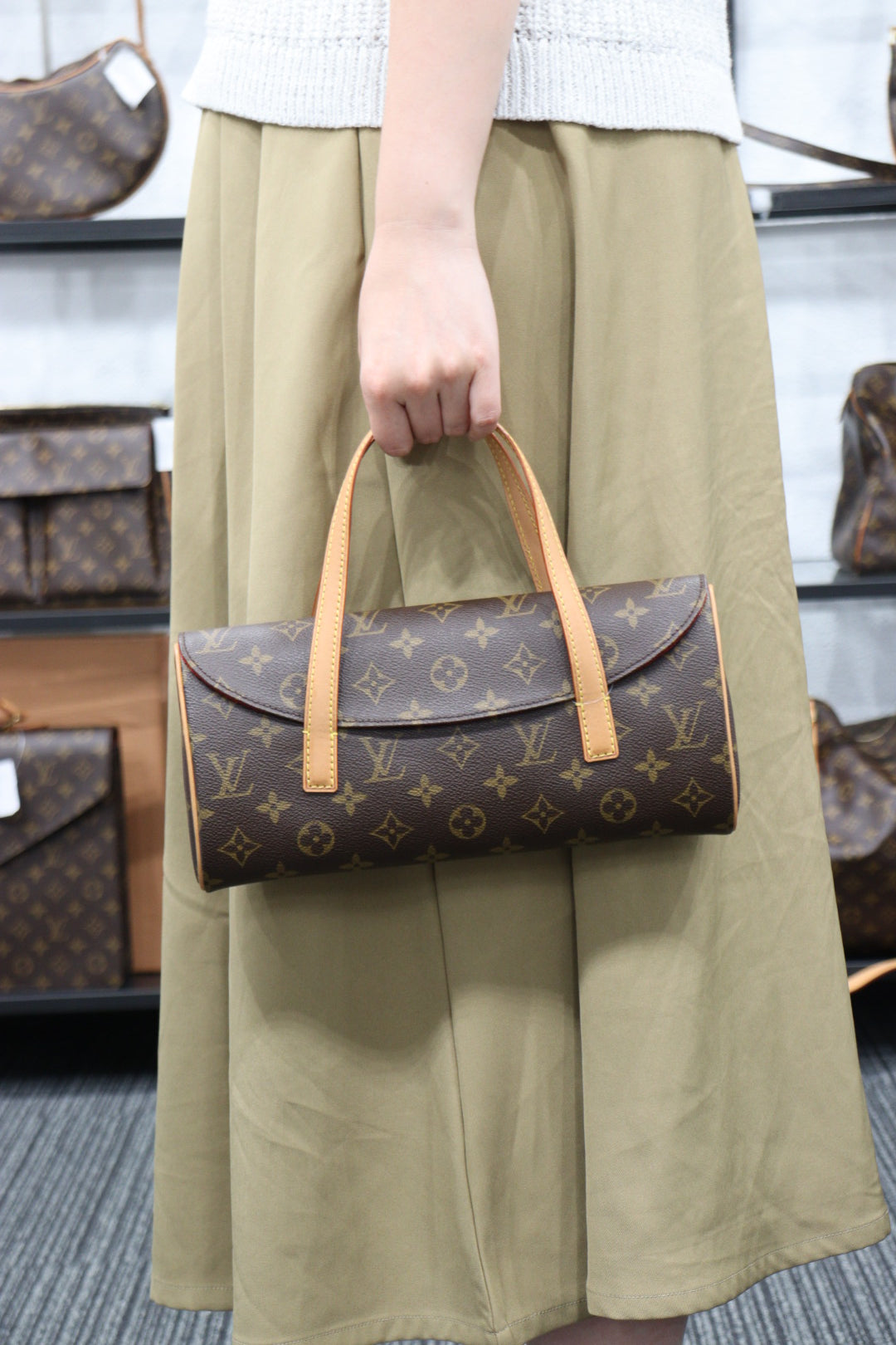 Rank A ｜LV Monogram Sonatina HandBag｜23051609