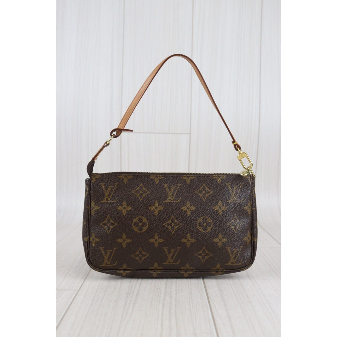 Rank A ｜ LV Monogram Pochette Accessoires ｜V23070704