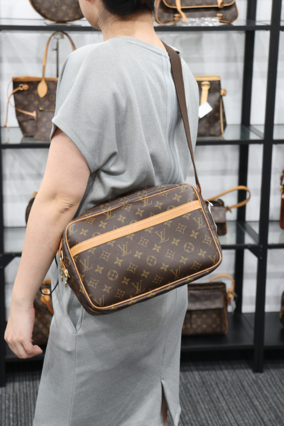 Louis Vuitton Reporter PM Monogram Travel Bag