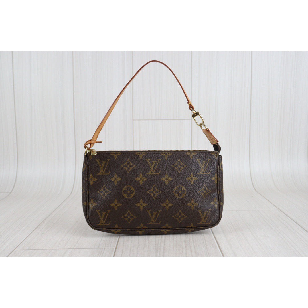 Rank AB ｜ LV Monogram Pochette Accessoires ｜V23072006