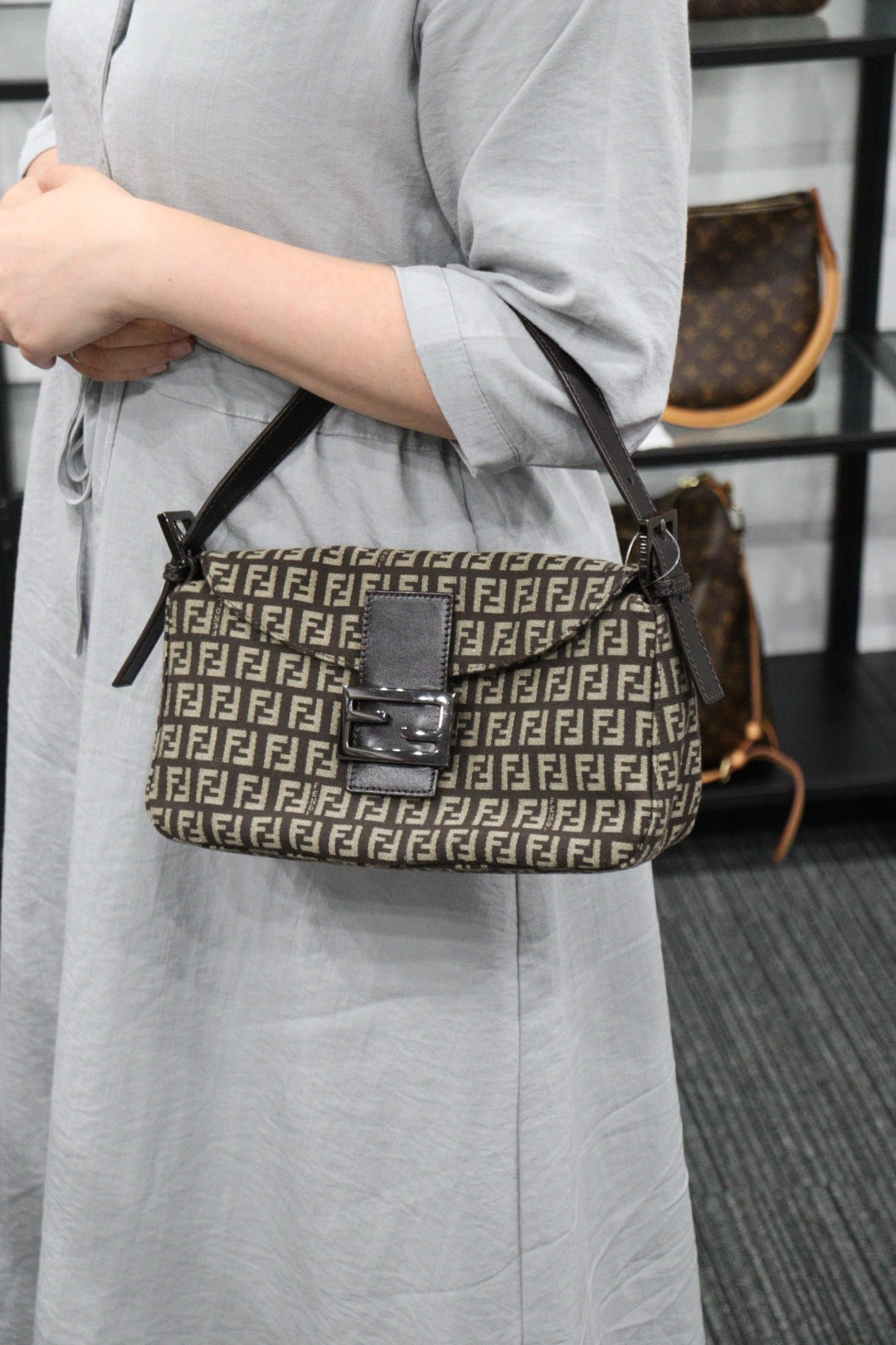 Rank A｜ FENDI Mamma Shoulder Bag ｜23052015