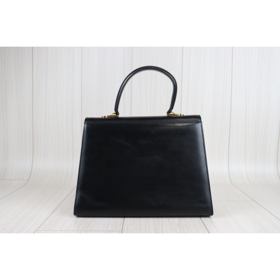 Rank B ｜Ferragamo Gancini Handbag ｜23050409