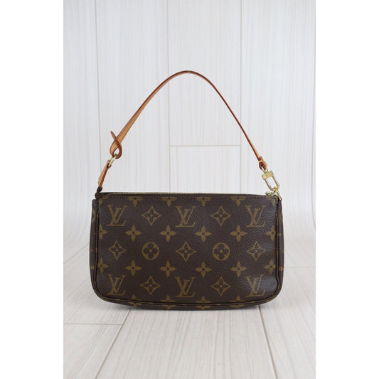 Rank A ｜ LV Monogram Pochette Accessoires ｜230062612