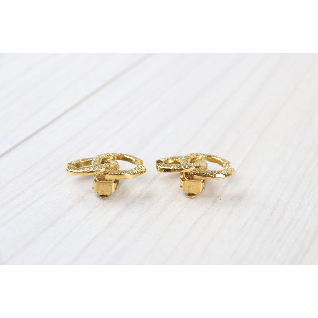 Rank A ｜CHANEL Vintage Earrings ｜23050902