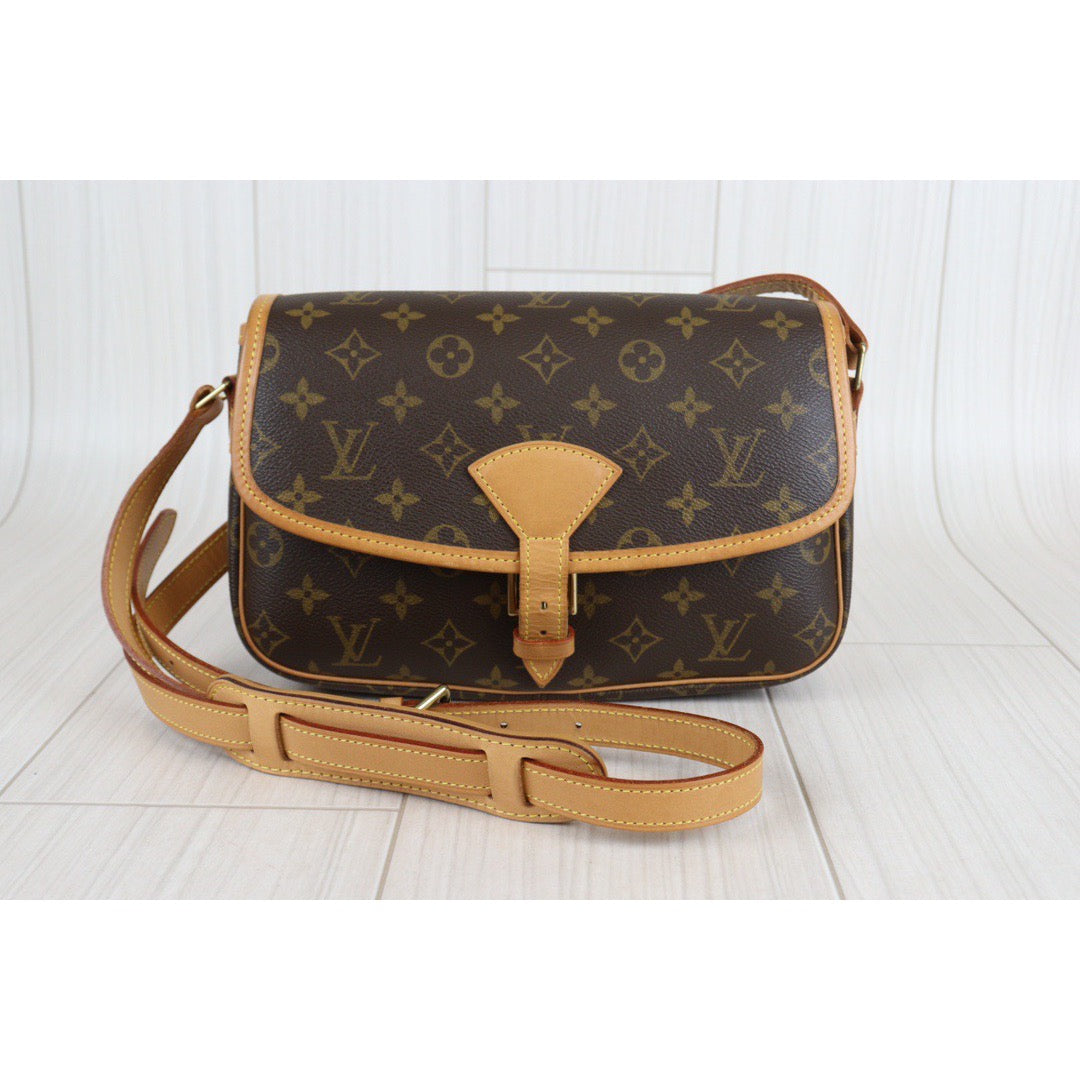 Rank A ｜LV Monogram Sologne ShoulderBag｜23060803