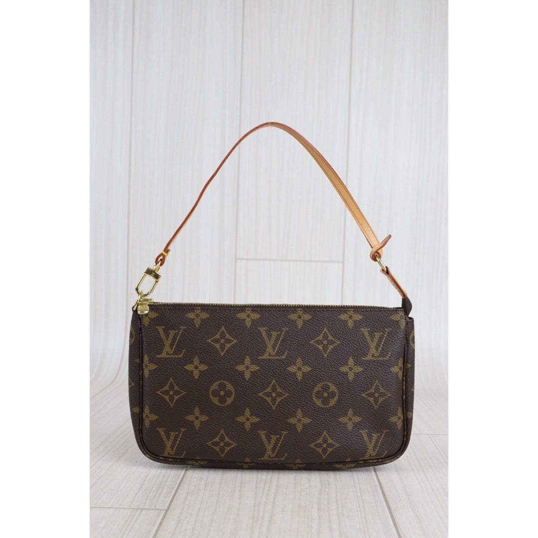Rank A ｜ LV Monogram Pochette Accessoires ｜V23070703