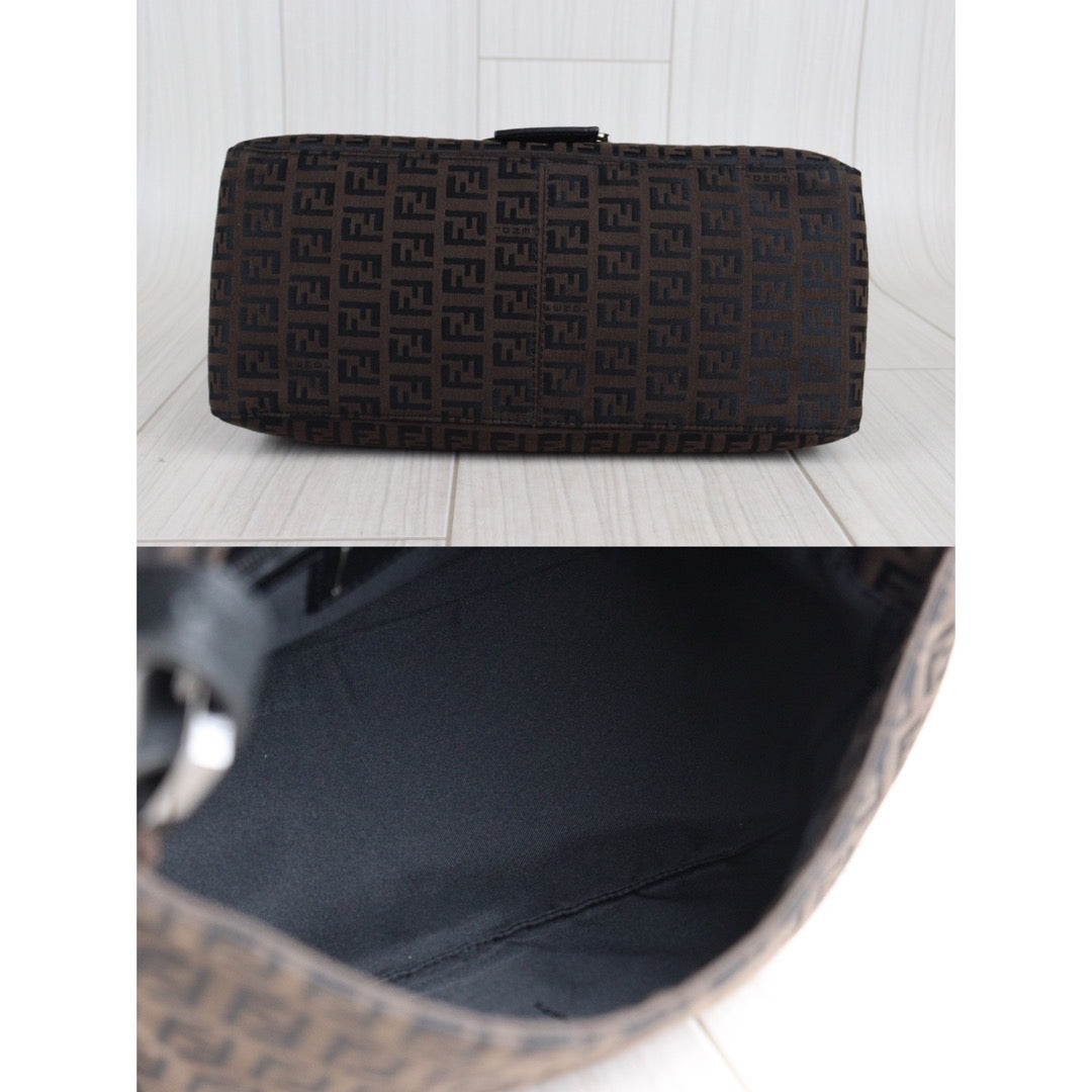 Rank A｜ FENDI Mamma Baguette Shoulder Bag ｜23070417