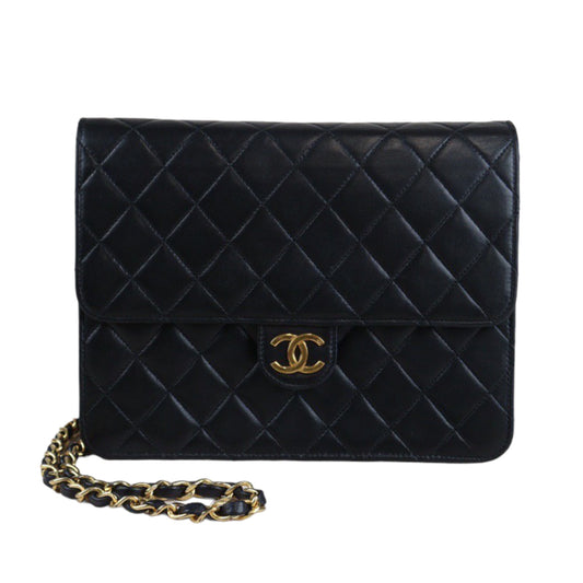 Rank AB ｜ CHANEL Matrasse Lamb Leather Shoulder Bag 22｜V23071421