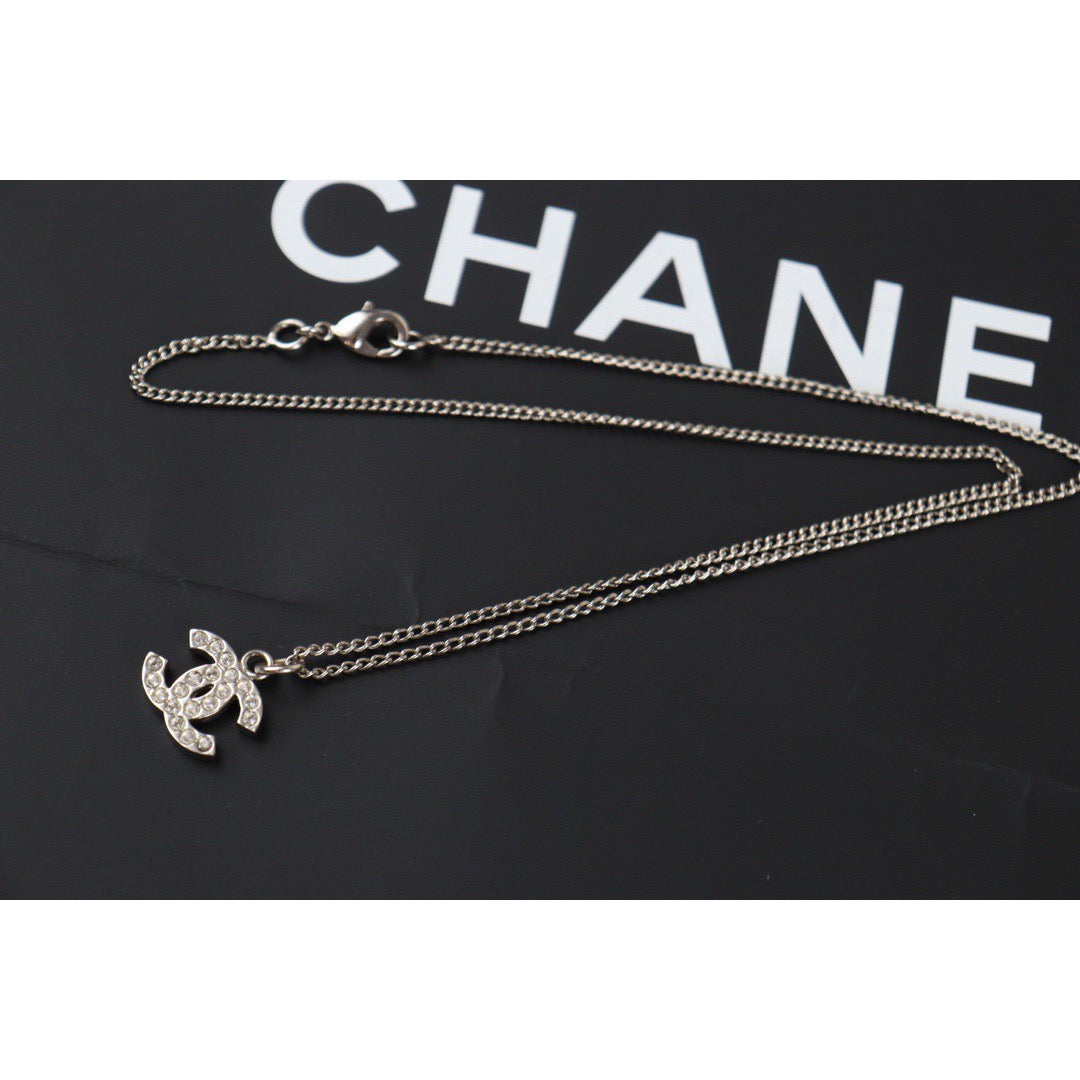 Rank A ｜ CHANEL Coco Stone Necklace｜V23061703