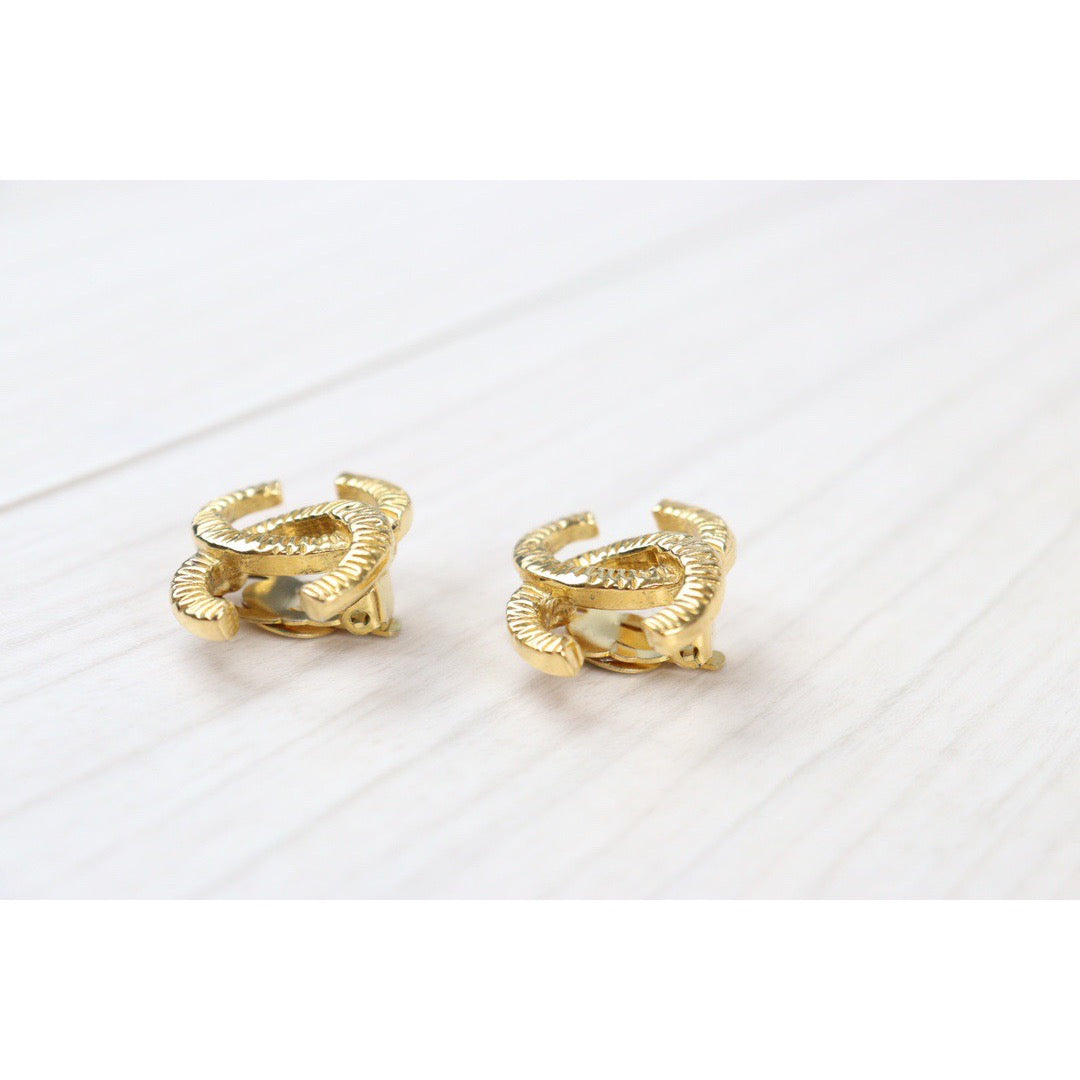 Rank A ｜CHANEL Vintage Earrings ｜23050902