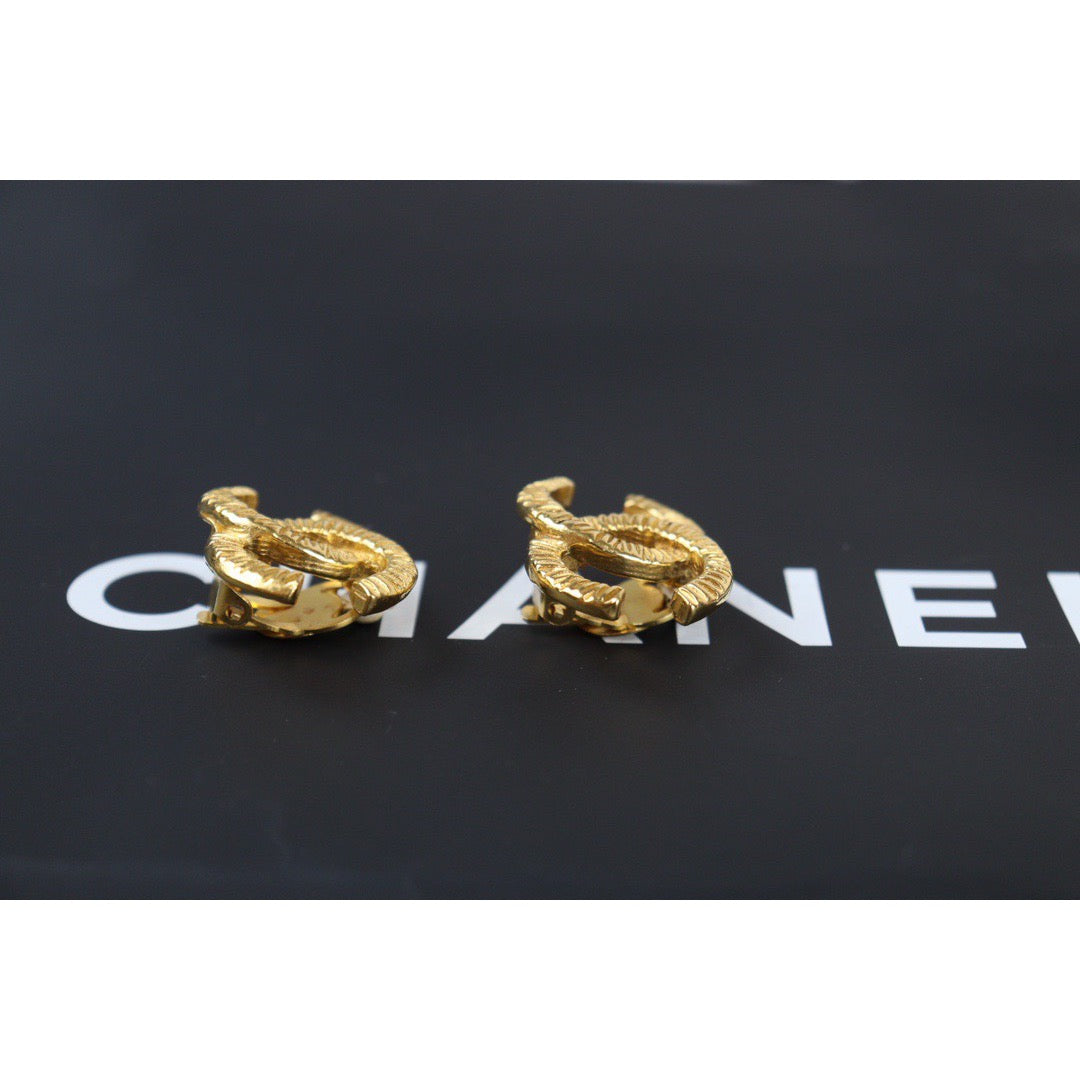 Rank A ｜CHANEL Vintage Earrings ｜23062309