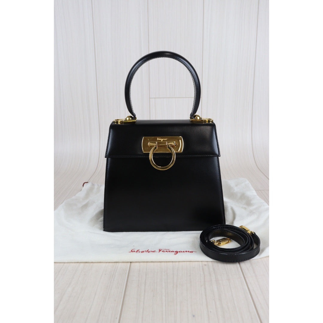 Rank A  ｜Ferragamo Gancini 2WAY Handbag  Shoulder Bag｜ V23061707