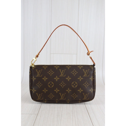 Rank A ｜ LV Monogram Pochette Accessoires ｜23063003