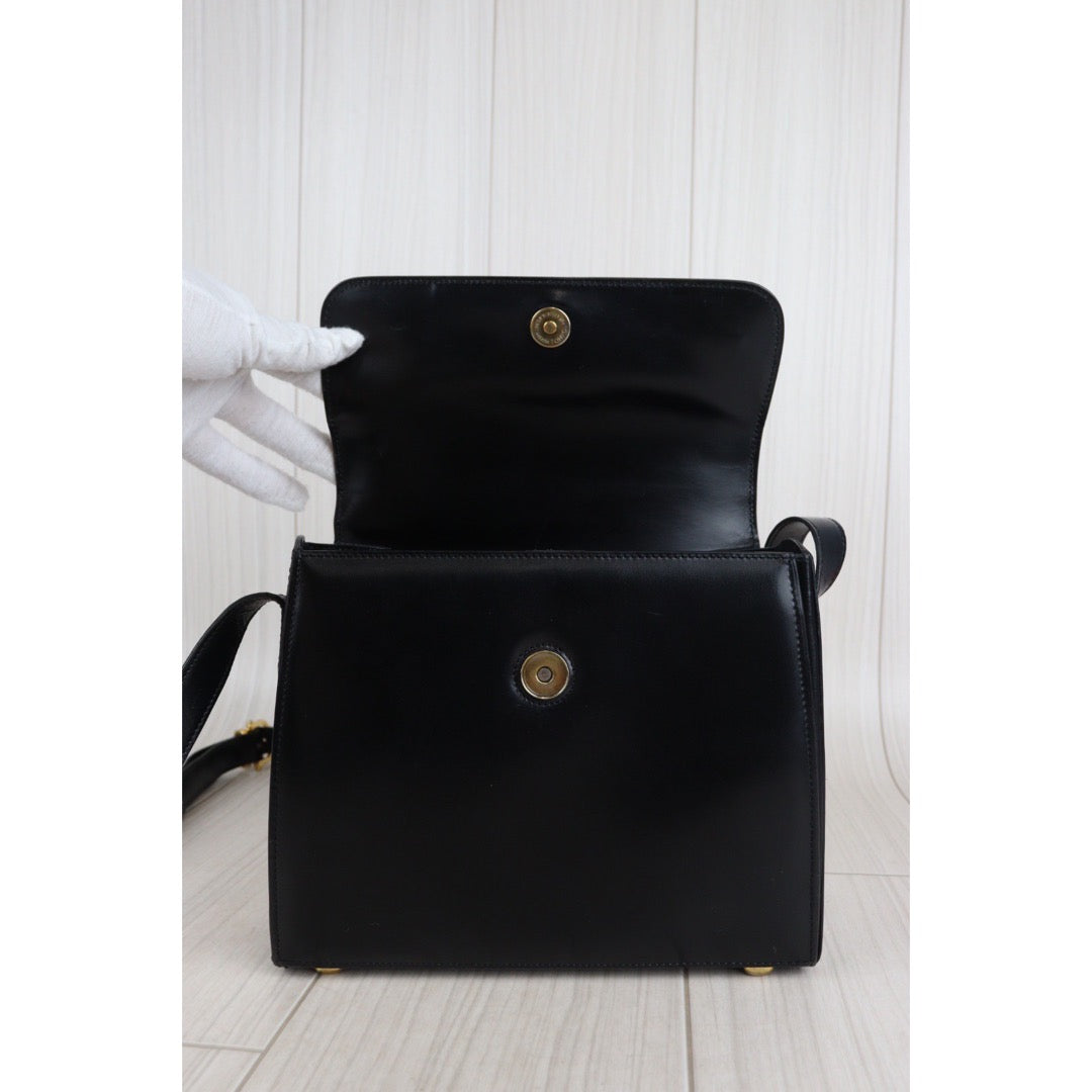 Rank A ｜ CELINE Calf Leather Shoulder Bag Black｜V23062972