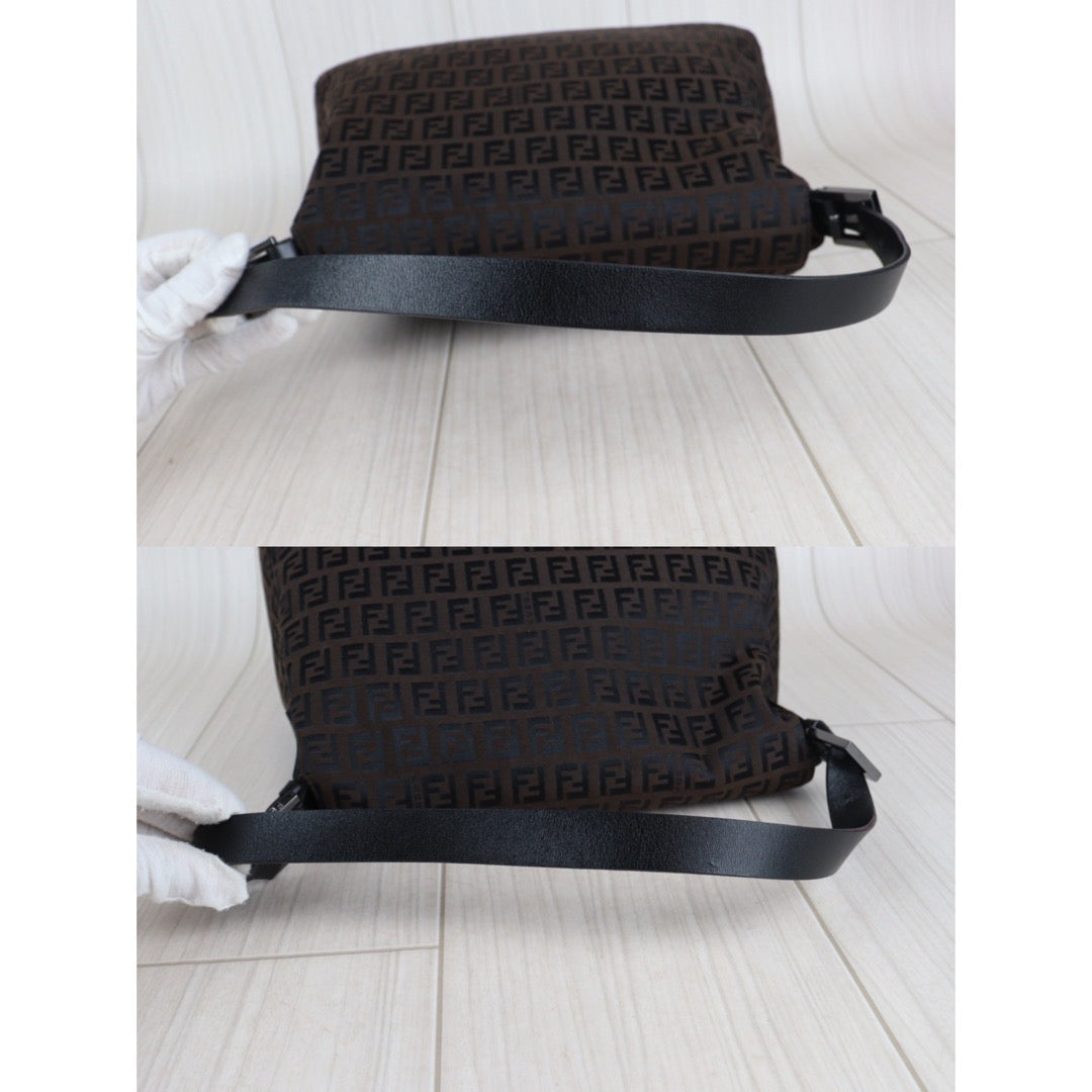 Rank A｜ FENDI Mamma Baguette Shoulder Bag ｜23070417