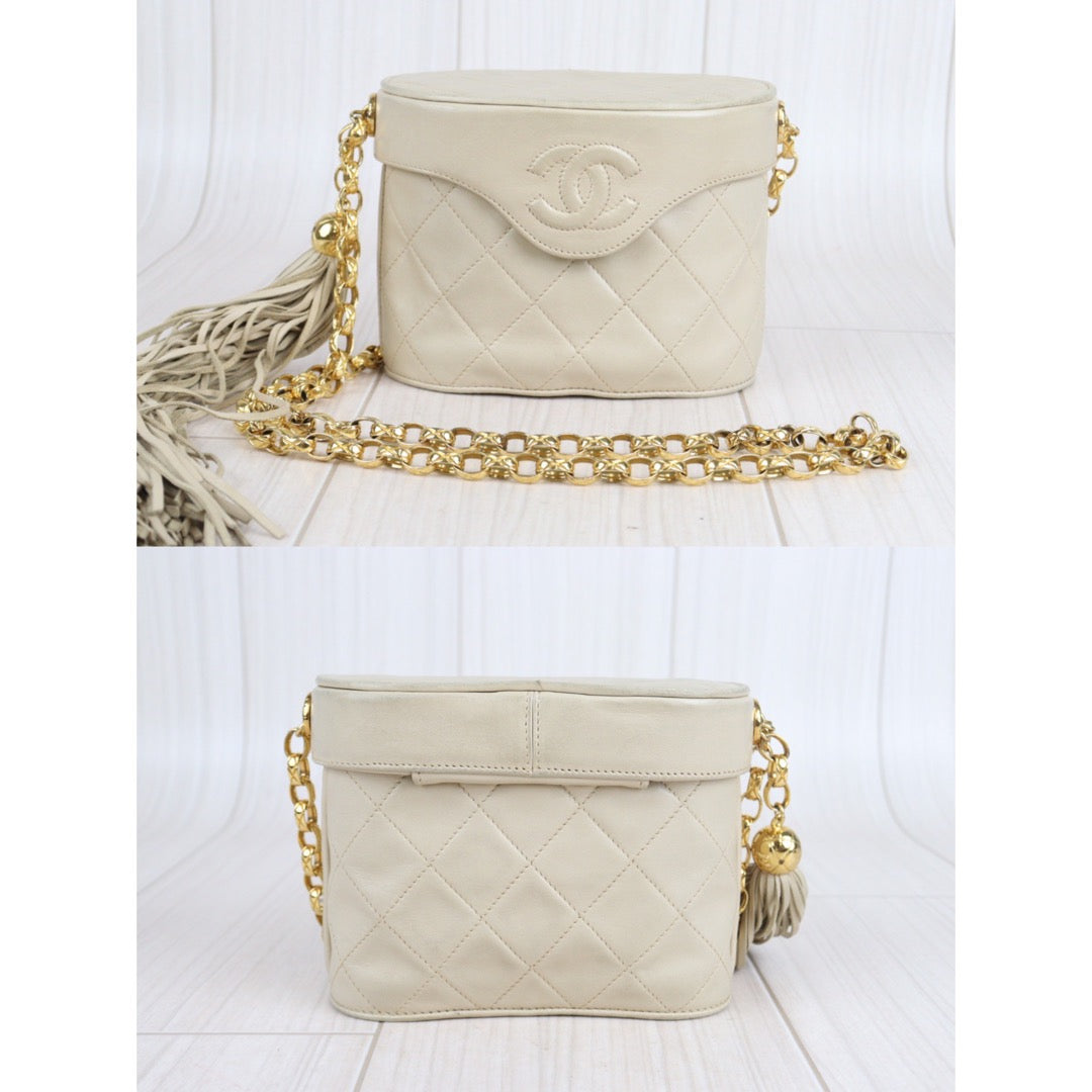 Rank AB ｜ CHANEL Vintage Matrasse 24K Gold Plating Shoulder Bag ｜23061302