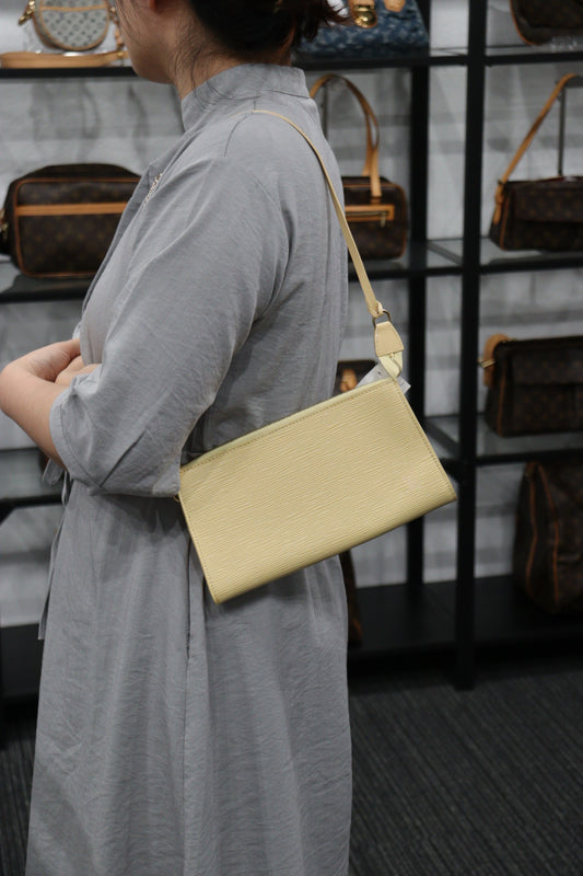 Rank SA ｜LV Epi Pochette Accessoir Handbag ｜23022412