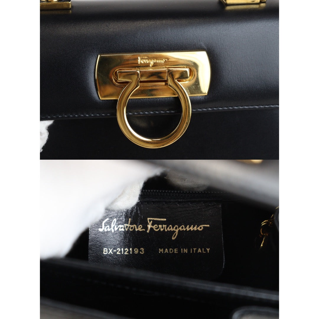 Rank A ｜Ferragamo Gancini 2WAY Handbag Shoulderbag｜22100304