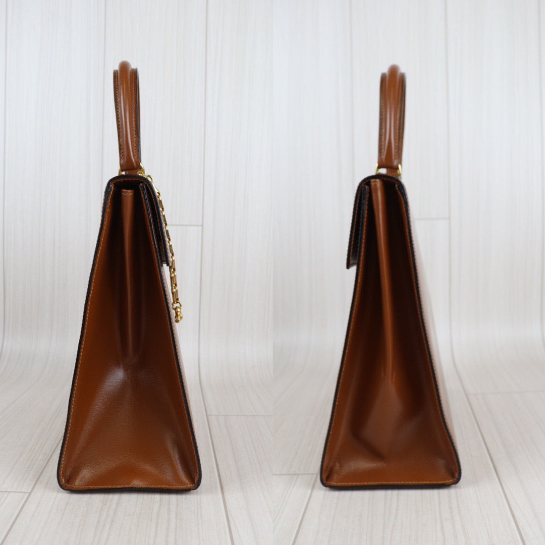 Rank A ｜ CELINE Calf Leather Handbag ｜V23062801