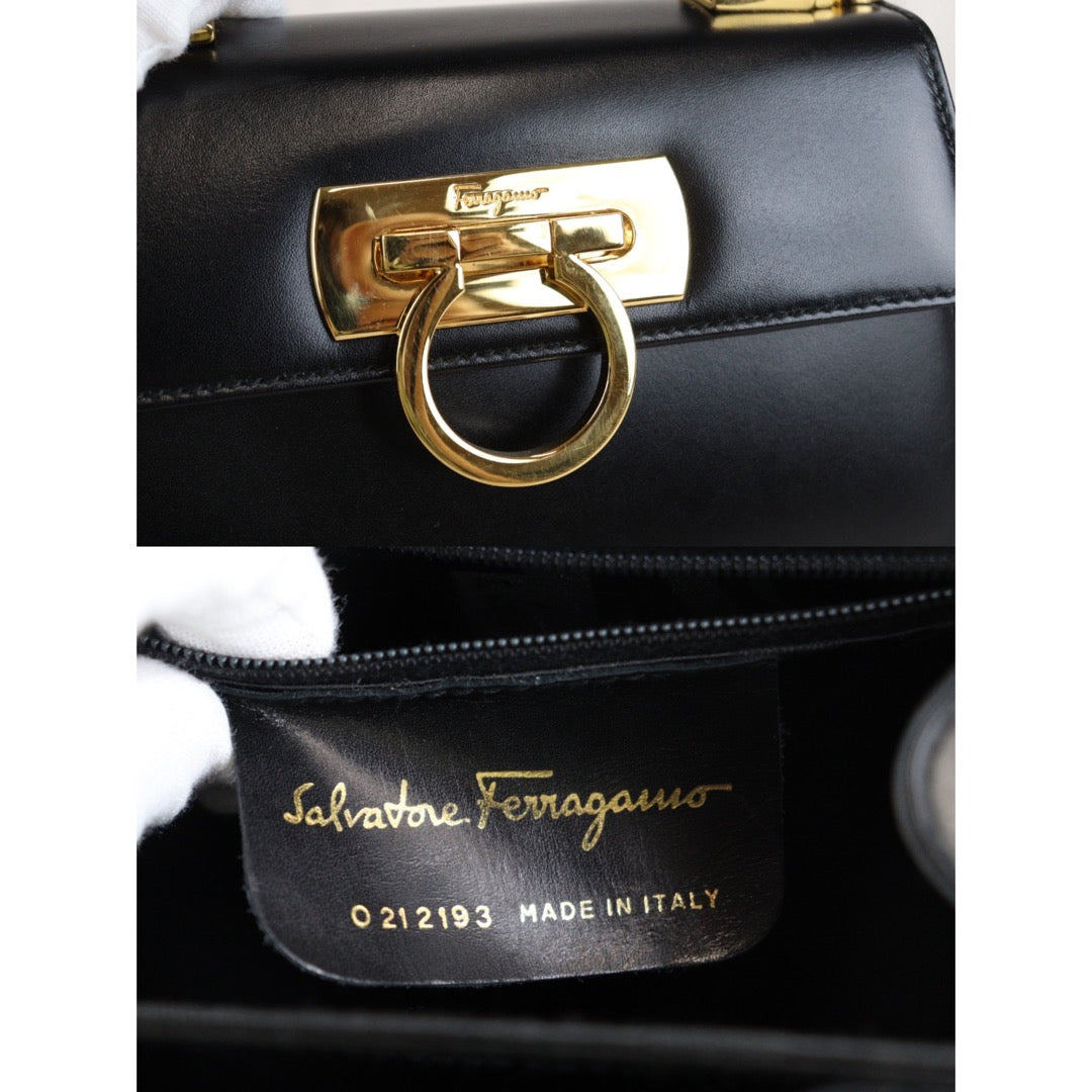 Rank A  ｜Ferragamo Gancini 2WAY Handbag  Shoulder Bag｜ V23061707