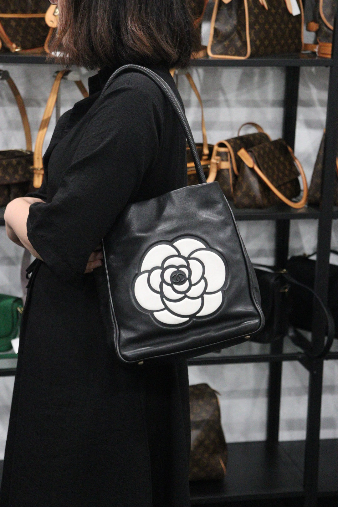 Chanel shop camellia tote