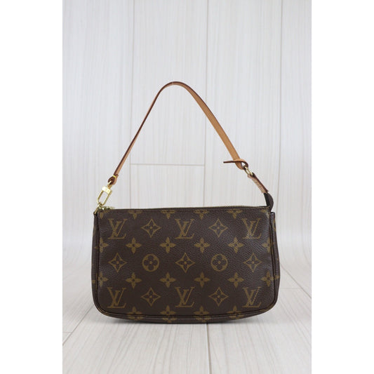 Rank A ｜ LV Monogram Pochette Accessoires ｜V23070704
