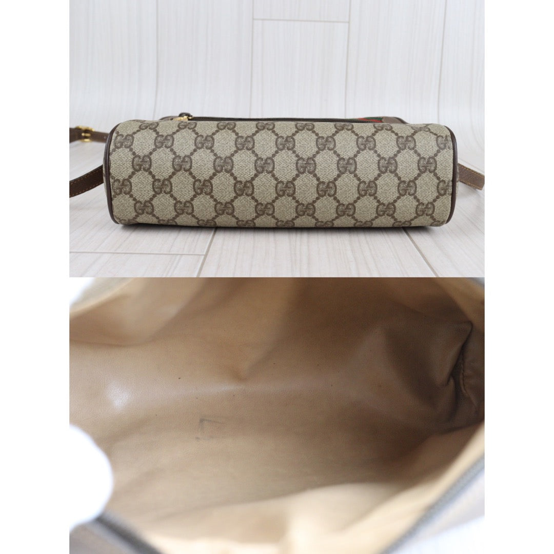 Rank AB ｜ GUCCI Vintage Camera Shoulder Bag ｜23052903