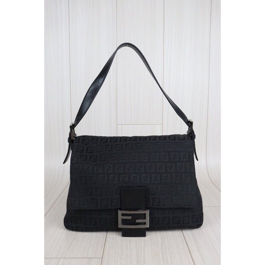 Rank A｜ FENDI Baguette Shoulder Bag Black ｜V23062957