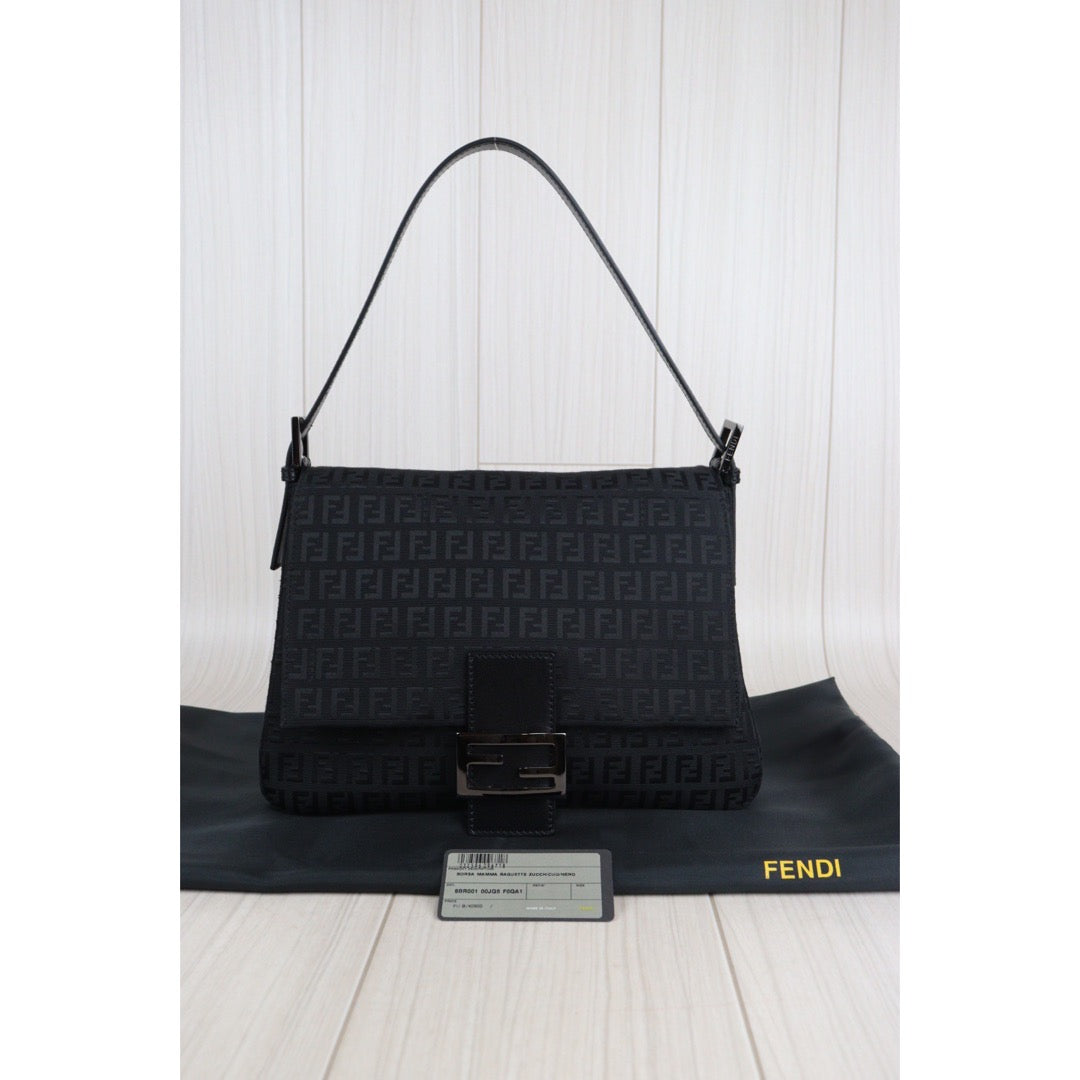 Rank A｜ FENDI Baguette Shoulder Bag Black ｜V23062332