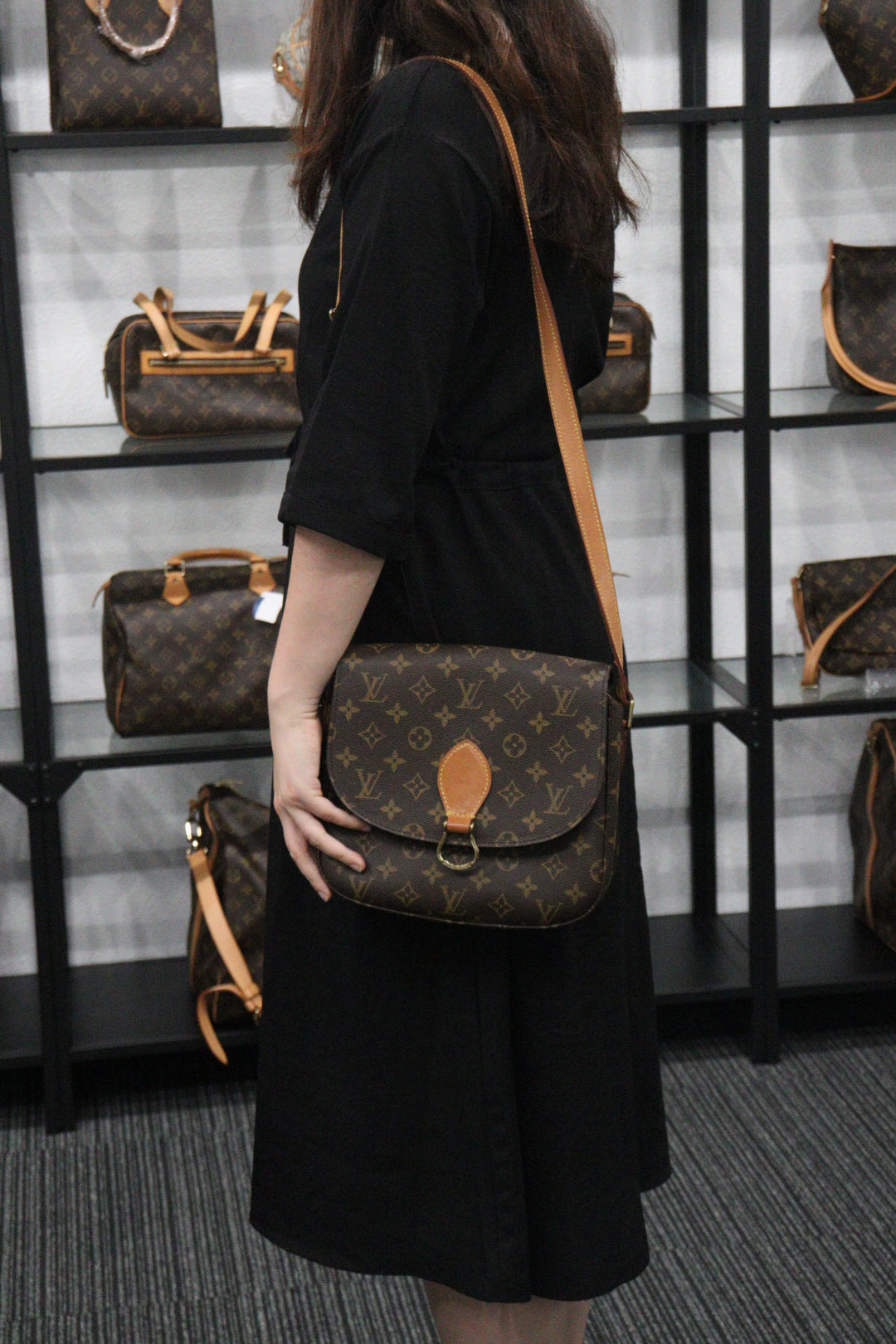 Rank AB ｜ LV Monogram Saint Cloud GM Shoulder Bag ｜23060114