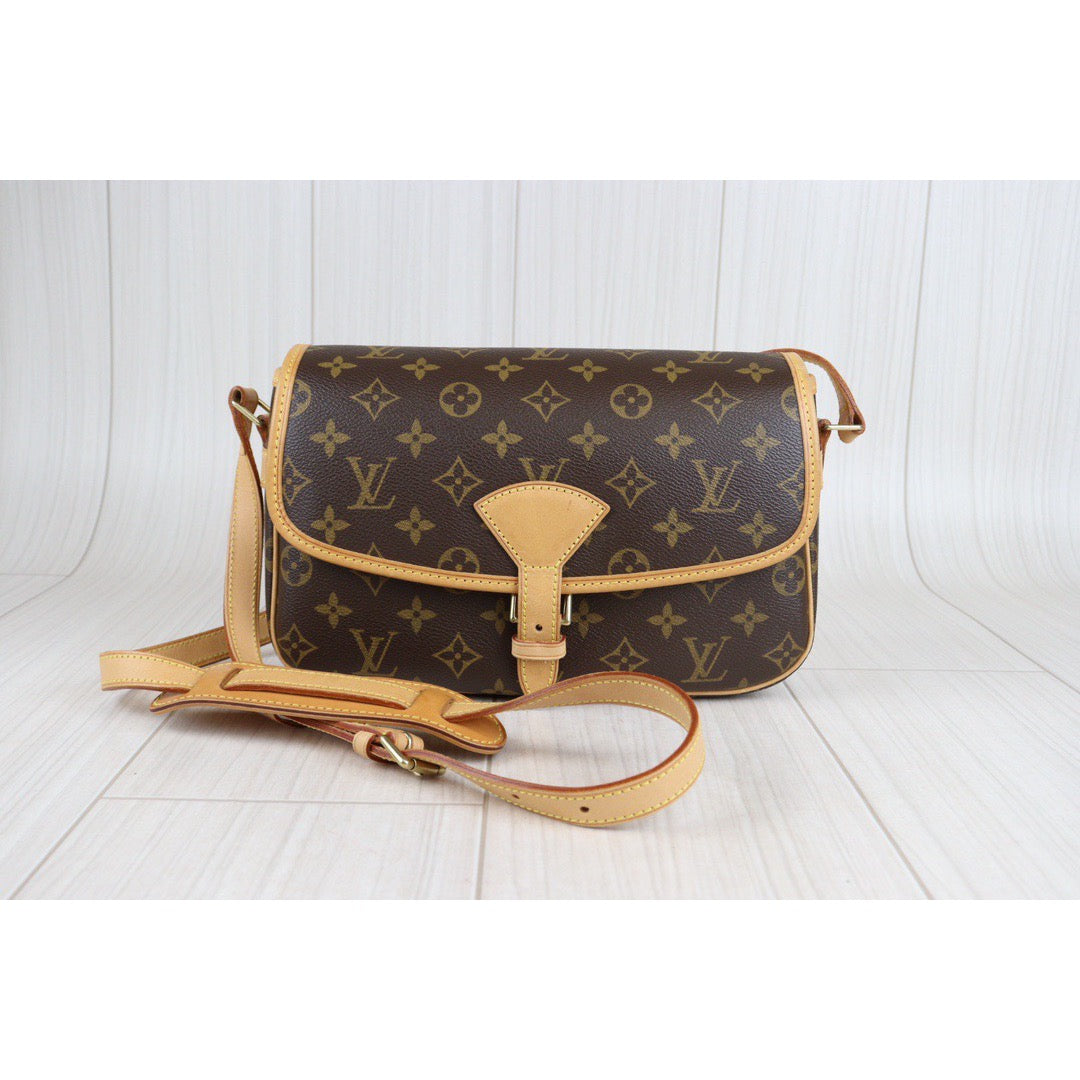 Rank A ｜LV Monogram Sologne ShoulderBag｜23050405