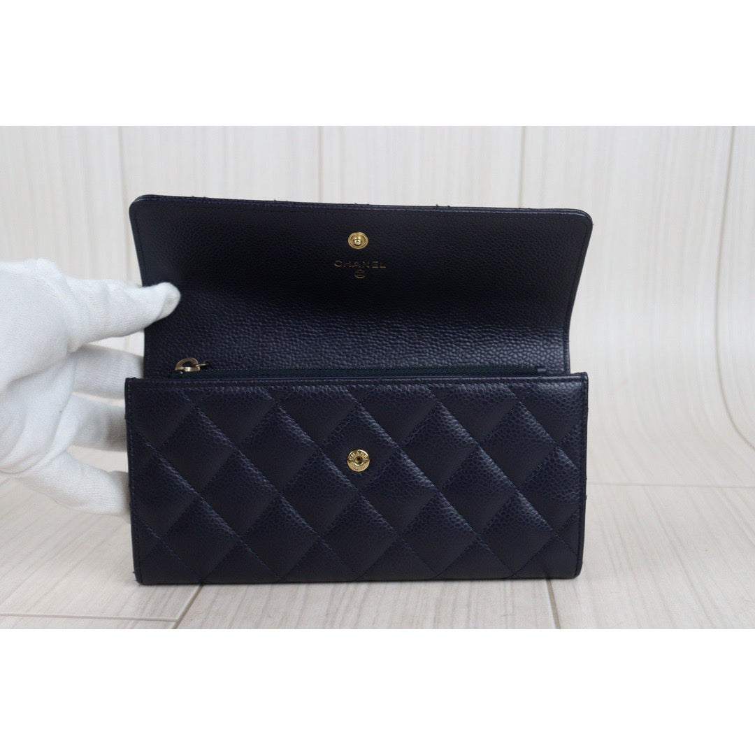 Rank A ｜Chanel Caviar Skin Navy Wallet｜V23061012